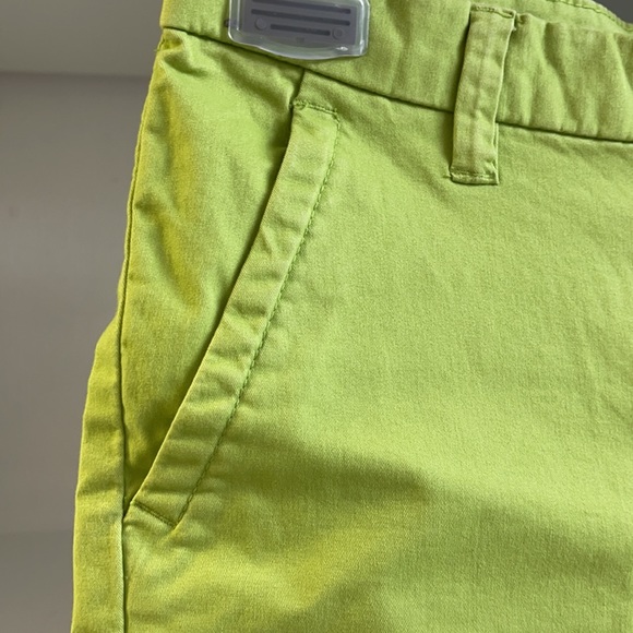 Shorts - Picture 2 of 4